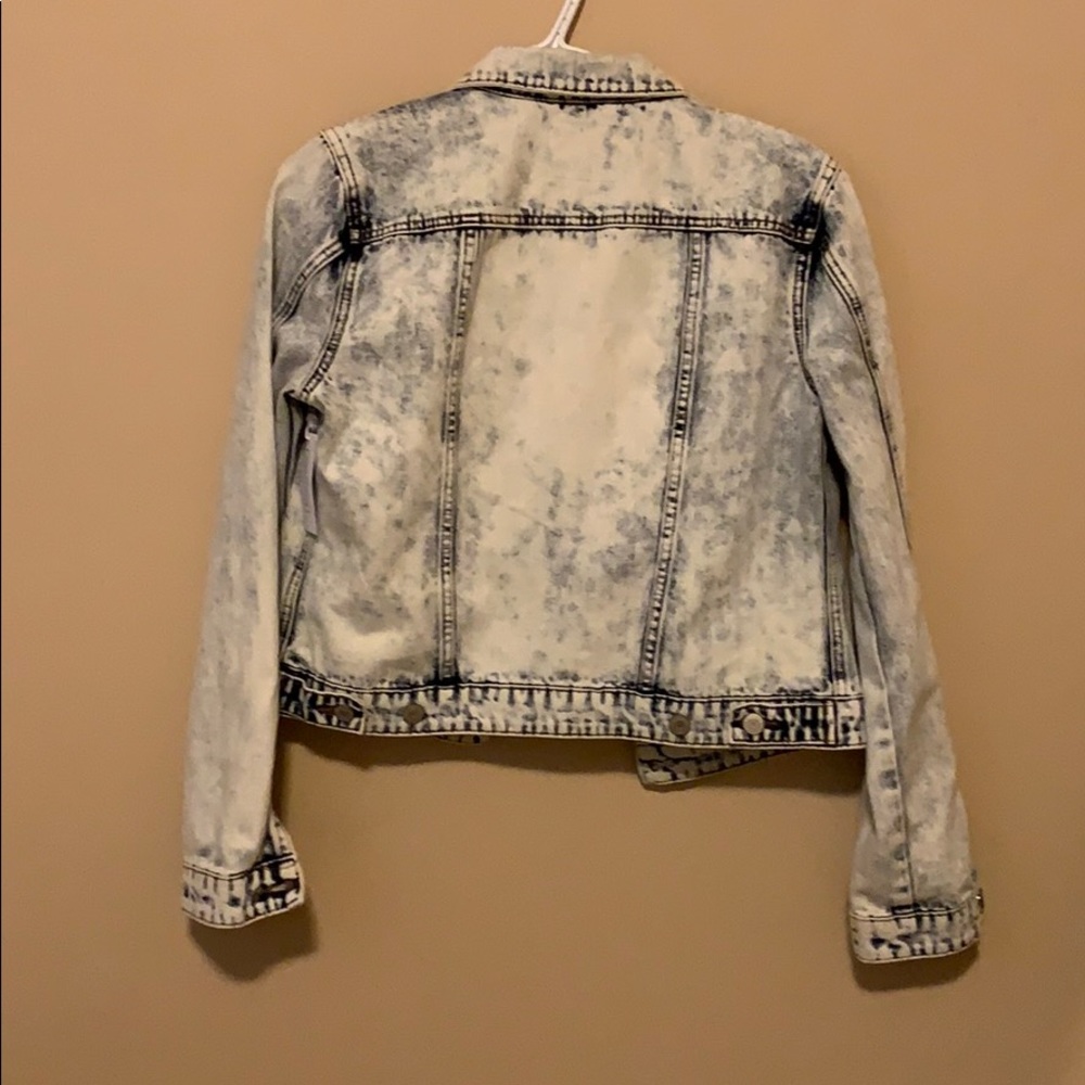 Jean jacket - Picture 2 of 4